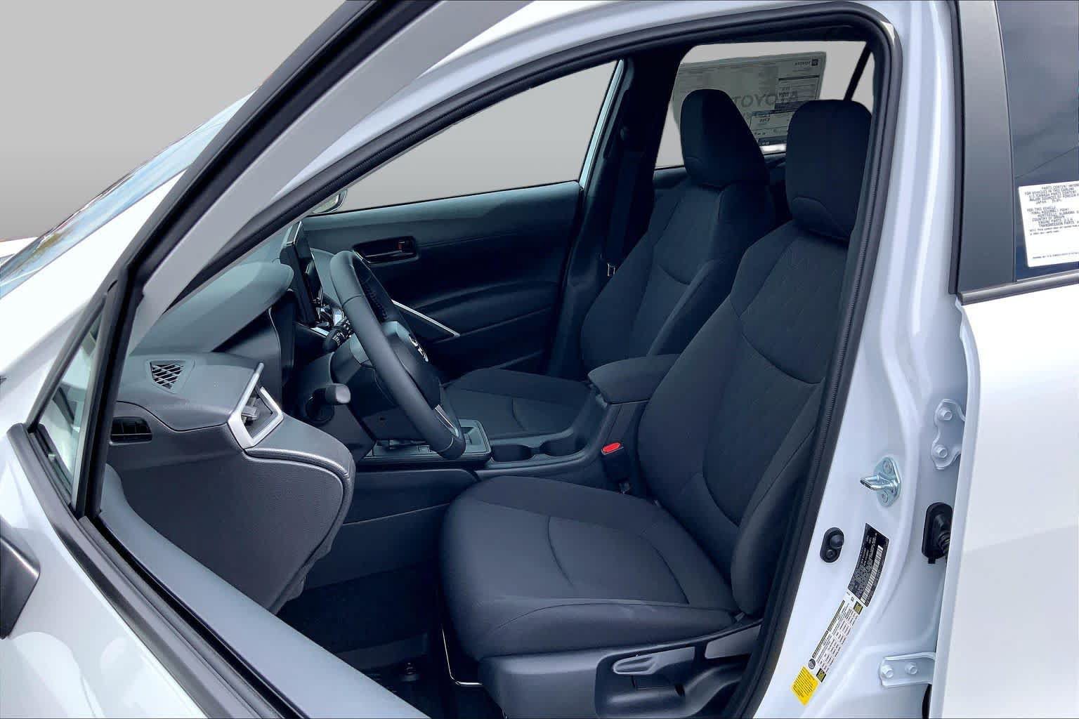 New 2026 Toyota Corolla Cross LE FWD image 9