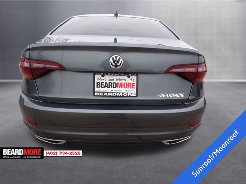 Used 2019 Volkswagen Jetta R-Line w/ R-Line Cold Weather Package image 5