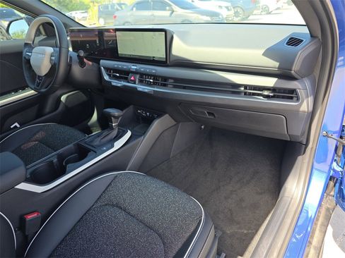 New 2025 Kia K4 GT-Line w/ GT-Line Sunroof Package image 14