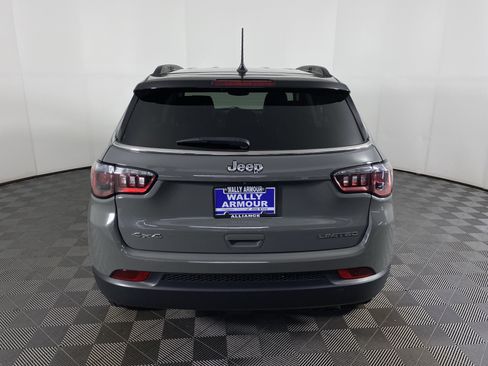 Used 2022 Jeep Compass Limited AWD/4WD image 6