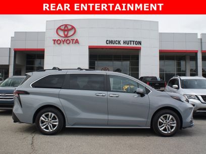 Used 2023 Toyota Sienna XLE Woodland Edition