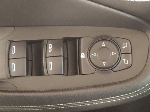 Used 2020 Buick Encore GX Select w/ Experience Buick Package FWD image 27
