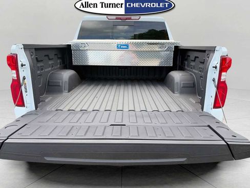Used 2026 Chevrolet Silverado 1500 High Country w/ Technology Package AWD/4WD image 7