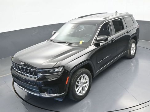 Used 2021 Jeep Grand Cherokee L Laredo w/ Luxury Tech Group I image 48