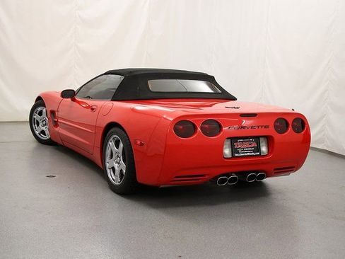Used 1999 Chevrolet Corvette Convertible w/ Memory Pkg image 11