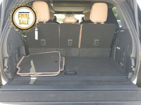 New 2025 Lincoln Navigator Black Label image 20