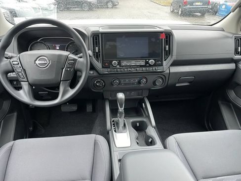 Certified 2024 Nissan Frontier S w/ Technology Package AWD/4WD image 10