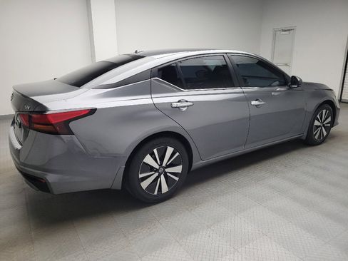 Used 2021 Nissan Altima 2.5 SV w/ SV Premium Package FWD image 10