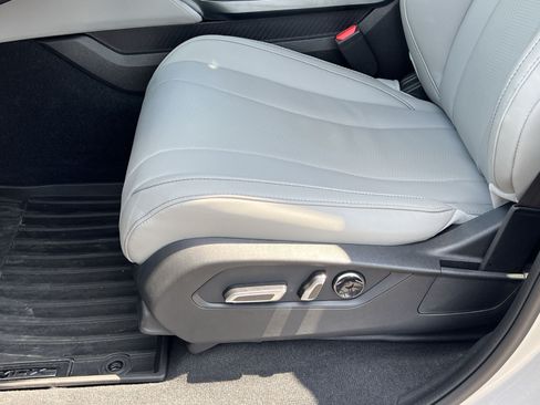 Certified 2026 Acura MDX SH-AWD w/ Technology Package image 15