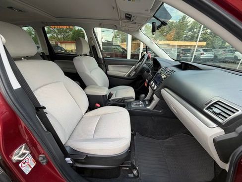 Used 2017 Subaru Forester 2.5i Premium w/ All-Weather Package AWD/4WD image 11