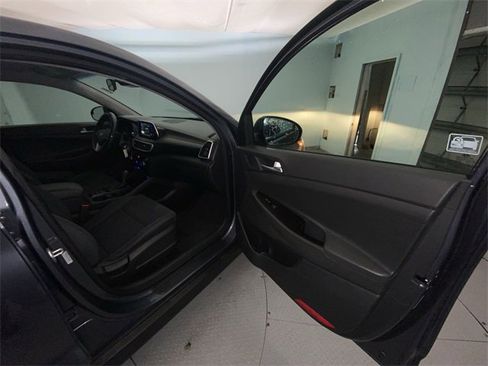 Used 2021 Hyundai Tucson SE image 23