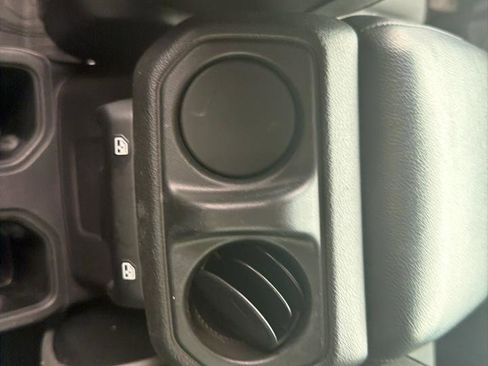Used 2022 Jeep Gladiator Sport AWD/4WD image 18