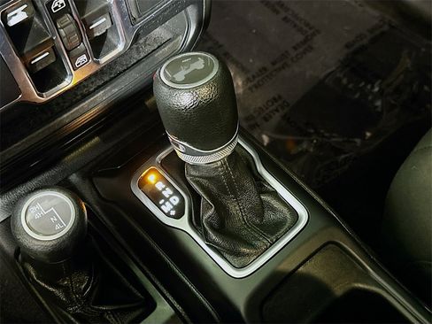 Used 2020 Jeep Wrangler Unlimited Sport S image 28