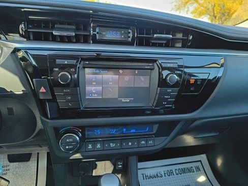 Used 2015 Toyota Corolla S image 21