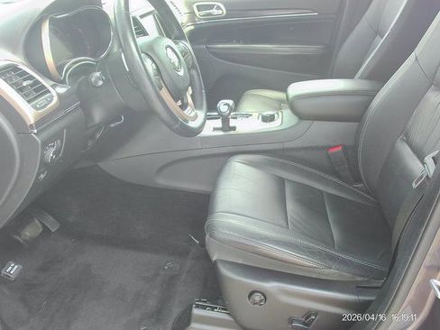 Used 2014 Jeep Grand Cherokee Limited AWD/4WD image 7