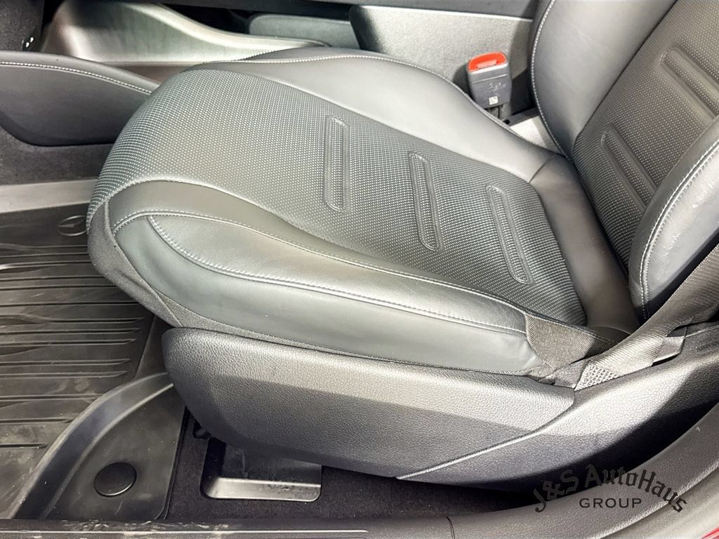 Used 2023 Mercedes-Benz EQE AMG 4MATIC Sedan image 26