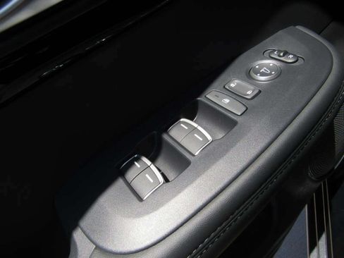 Certified 2025 Acura ADX AWD image 25