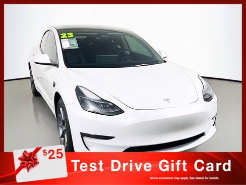Used 2023 Tesla Model 3 Standard Range image 1