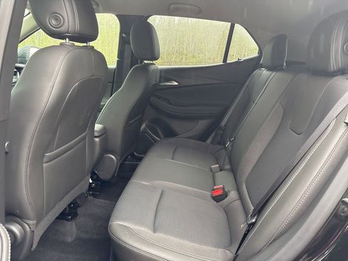 Used 2024 Buick Encore GX Preferred AWD/4WD image 12