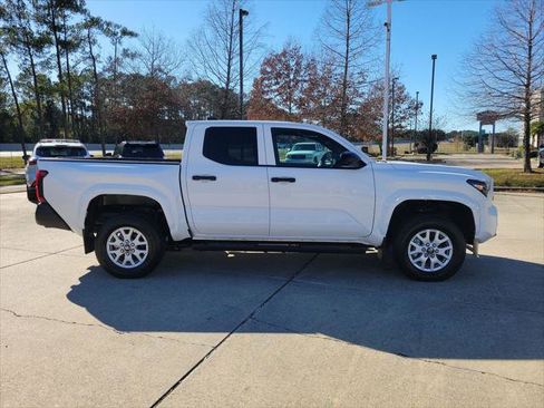 Certified 2024 Toyota Tacoma SR image 8