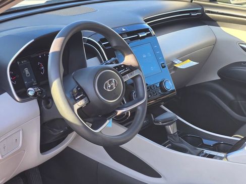 Certified 2024 Hyundai Tucson SE image 30