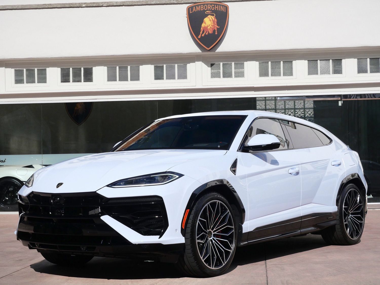 Used 2026 Lamborghini Urus SE AWD/4WD image 11