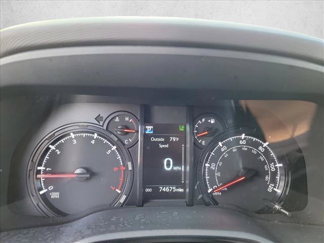 Used 2022 Toyota 4Runner SR5 Premium w/ Moonroof Package RWD image 19