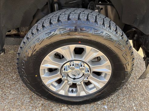 Used 2020 Ford F250 XLT image 19