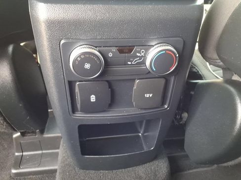 Used 2020 Ford Explorer XLT RWD image 16