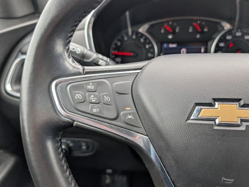 Used 2020 Chevrolet Equinox LT image 23