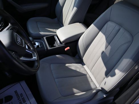 Used 2018 Audi Q5 Prestige w/ Prestige Package image 22