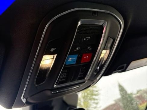 Used 2023 Jeep Grand Cherokee Altitude AWD/4WD image 25