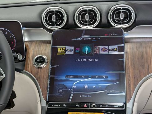 Certified 2026 Mercedes-Benz GLC 300 4MATIC image 17