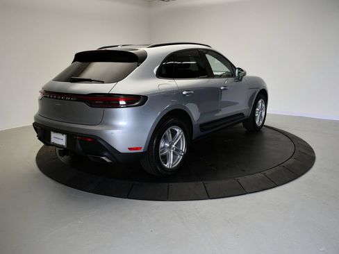 New 2026 Porsche Macan AWD/4WD image 8