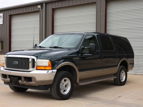 Used 2000 Ford Excursion Limited image 10