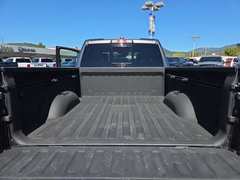 Used 2025 RAM 1500 Big Horn AWD/4WD image 27