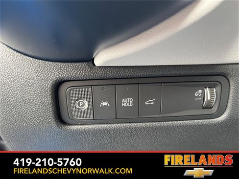 New 2026 Chevrolet Equinox EV LT image 27