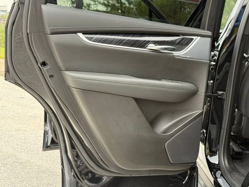 Certified 2024 Cadillac XT6 Premium Luxury w/ LPO, Floor Liner Package AWD/4WD image 23