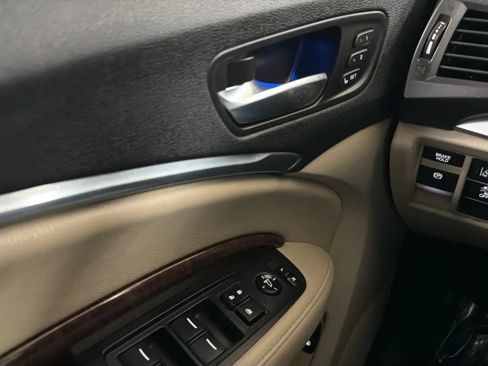 Used 2017 Acura MDX FWD image 17