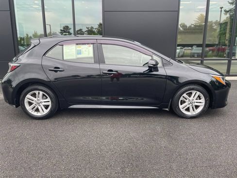 Used 2022 Toyota Corolla SE FWD image 3