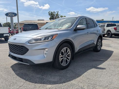 Certified 2022 Ford Escape SEL w/ Technology Package FWD image 8