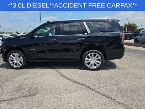Used 2024 Chevrolet Tahoe High Country image 13