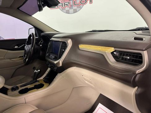 Used 2019 GMC Acadia Denali w/ Technology Package image 12