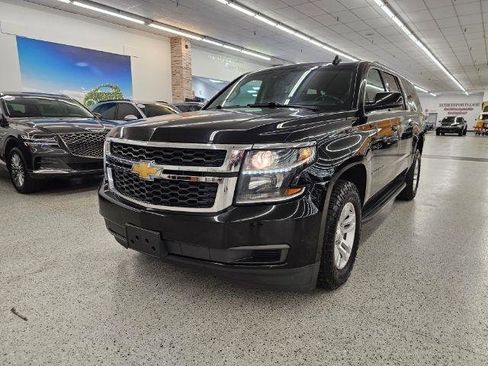 Used 2018 Chevrolet Suburban LT AWD/4WD image 1