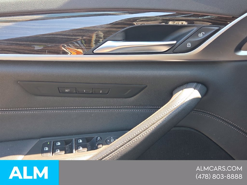 Used 2023 BMW 530e w/ M Sport Package RWD image 36