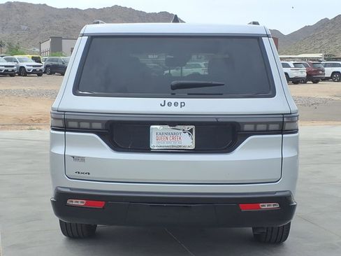 New 2026 Jeep Grand Wagoneer L Limited AWD/4WD image 5