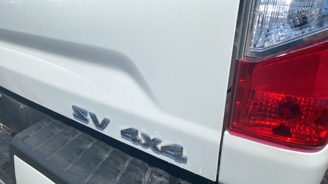 Used 2022 Nissan Titan SV AWD/4WD image 32