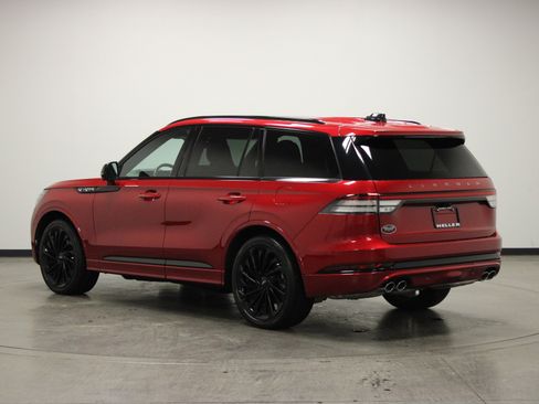 Used 2025 Lincoln Aviator Reserve w/ Luxury Package image 6