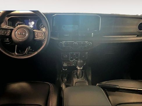 New 2025 Jeep Wrangler Unlimited Rubicon 392 image 7