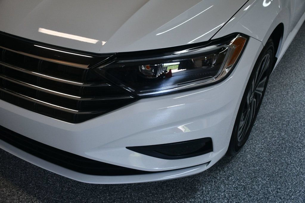Used 2020 Volkswagen Jetta SEL Premium FWD image 11